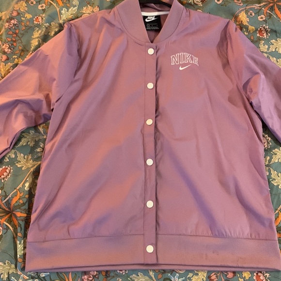 Nike jacket - Picture 3 of 5